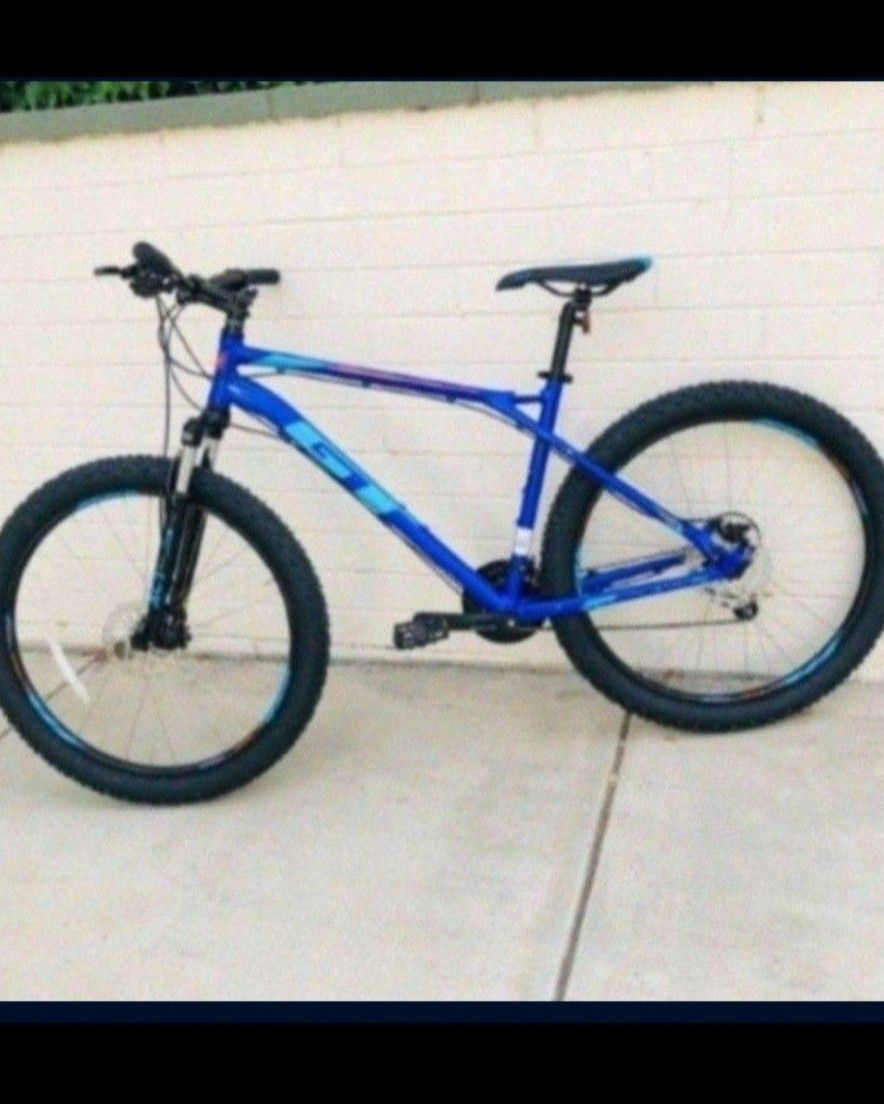 GT Mountain Bike Size Large Wheels 27.5 Speeds 24 Fatboy Disc Brakes