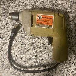 BLACK & DECKER 1/4 VARIABLE SPEED REVERSING DRILL 🔩