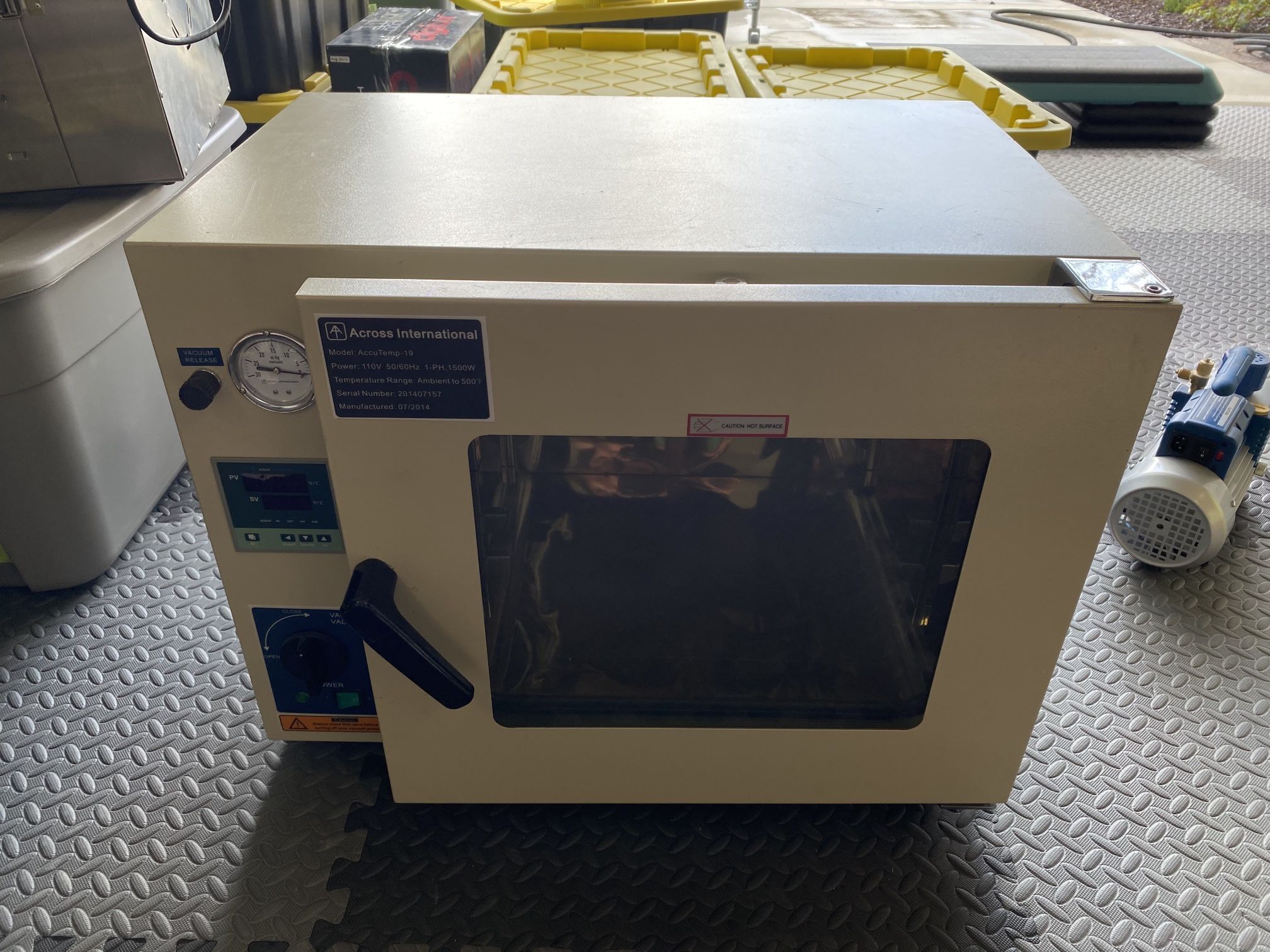 Across International - Vacuum Oven - AccuTemp-19 and Vacuum Pump