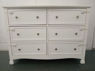 White 6 Drawer Dresser