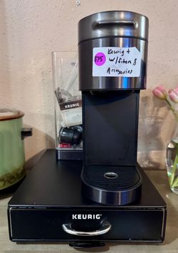 Keurig with filter and accessories