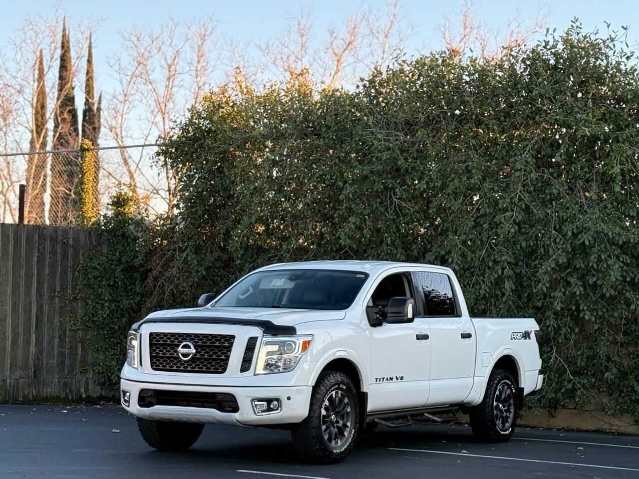 2018 Nissan TITAN