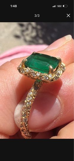 18K Gold Diamond & Lab Emerald Ring