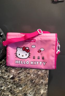 Tupperware Hello Kitty lunch bag