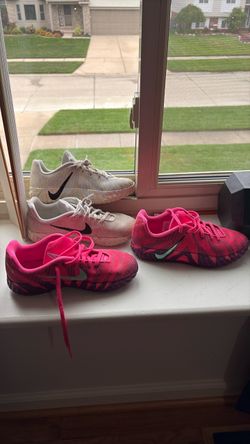 Selling white and pink ja