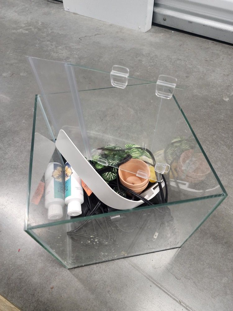 Small Fish Tank