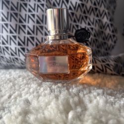 Viktor & Rolf FLOWERBOMB NECTAR