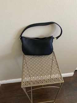 Black shoulder purse