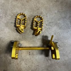 Gold Upgraded Peg Brace And Pegs 