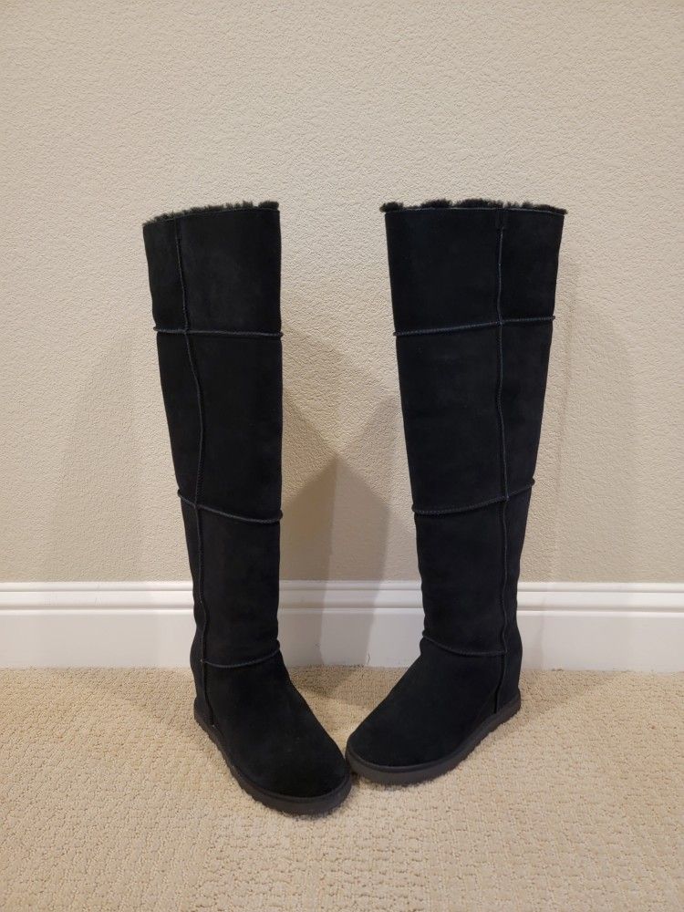 Over-the-Knee UGG Boots Barely Worn – Size 9