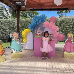 Princess Peach, Rosalina And Daisy And Party Decorations 