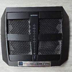 Netgear Nighthawk X6 R8000 AC3200 4-Port Gigabit.
