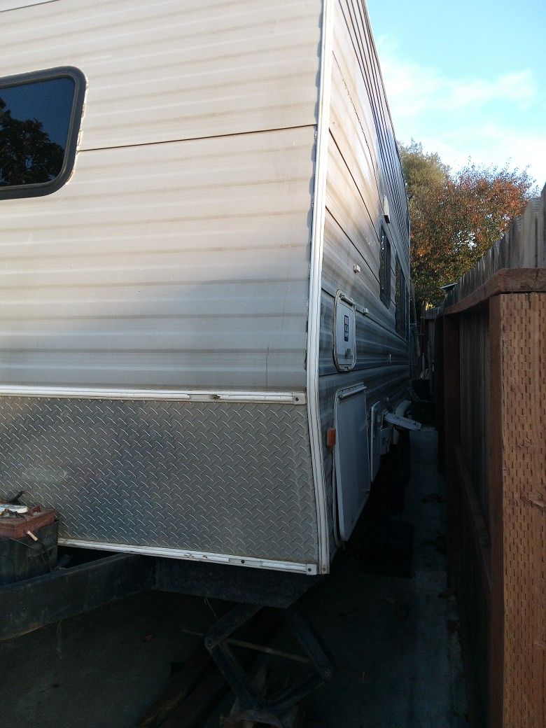 Fun Runner Toy Hauler