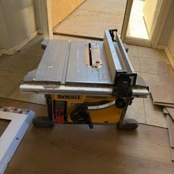 Dewalt Table Saw 8 1/4