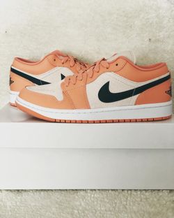 Jordan 1 Low (W) Light Madder Root