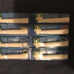 8 Oral B Floss Action Brush Heads