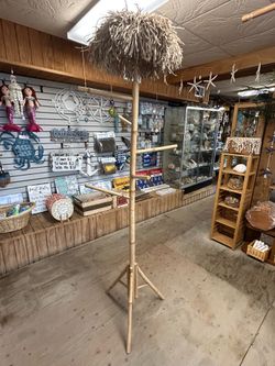 Tiki Style Thatched Roof Display With 5 Arms & A Hanging Frame For A Sign