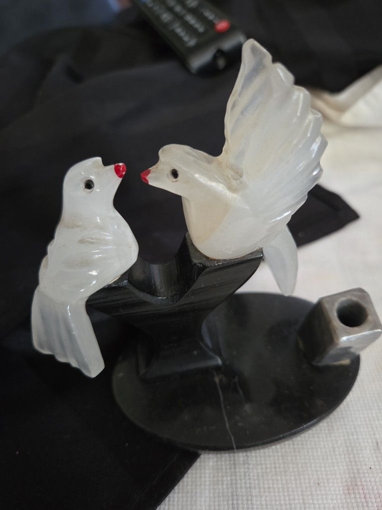 Vtg Marble and Onyx Love Birds on a Branch