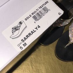 GUESS Size 5 Wedge Sandals