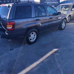 2004 Jeep Cherokee
