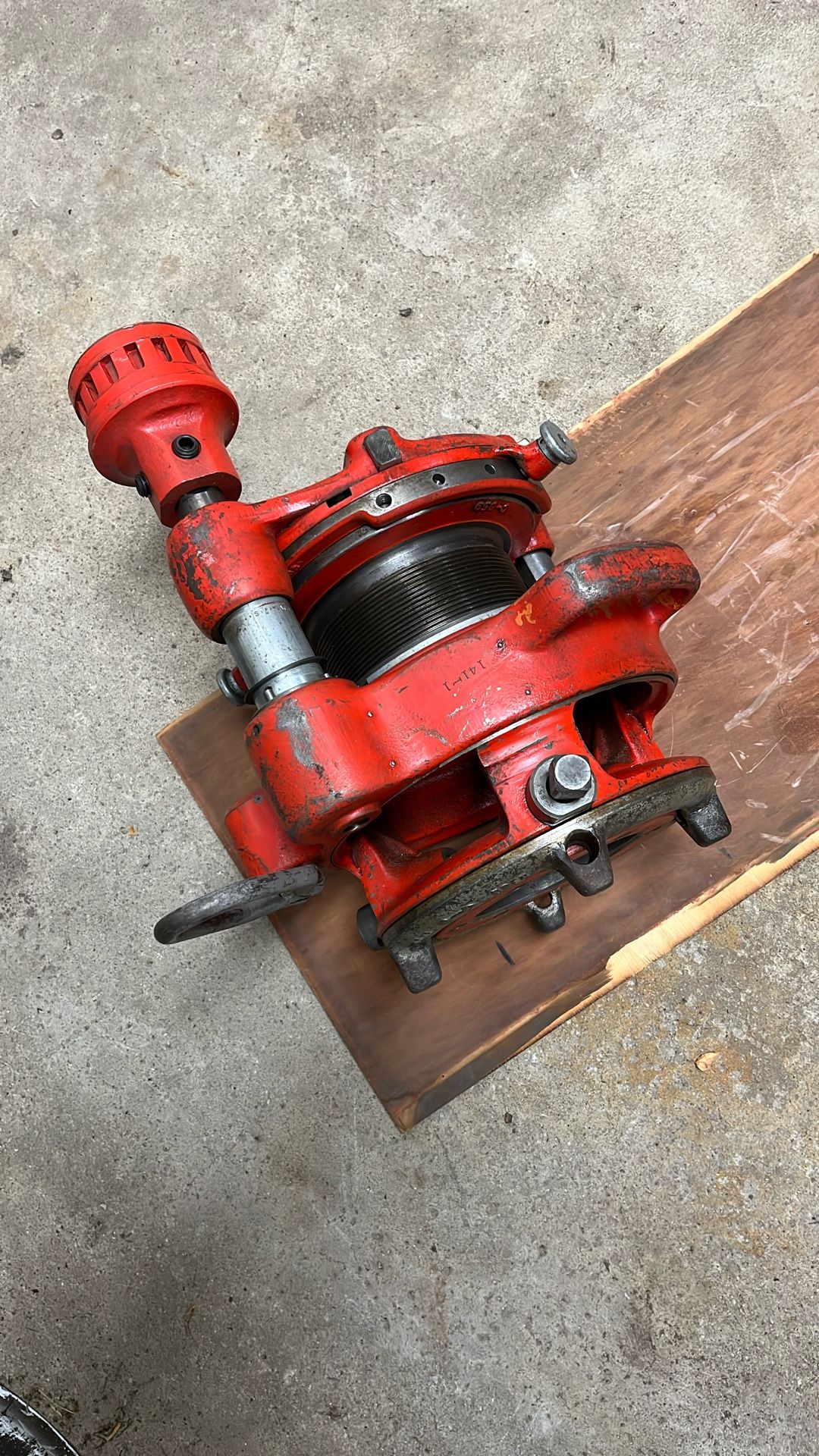 Ridgid Model 141 Pipe Threader Die Head And Square Drive Adapters