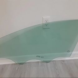 2011- 2014 HYUNDAI SONATA FRONT LEFT DRIVER SIDE DOOR WINDOW GLASS