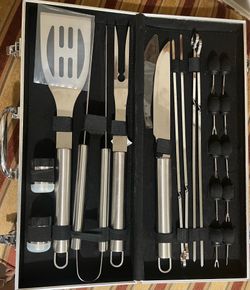 BBQ Grill Accessories Tool Set - 20 pieces - NEW