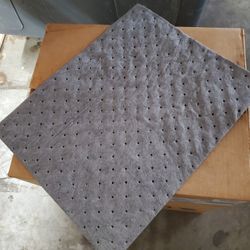 Absorbent Pad, 28oz volume absorbed 44 gal.