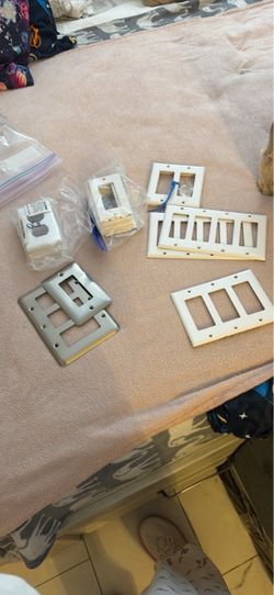 Mixed Lot of Wall Plate Covers