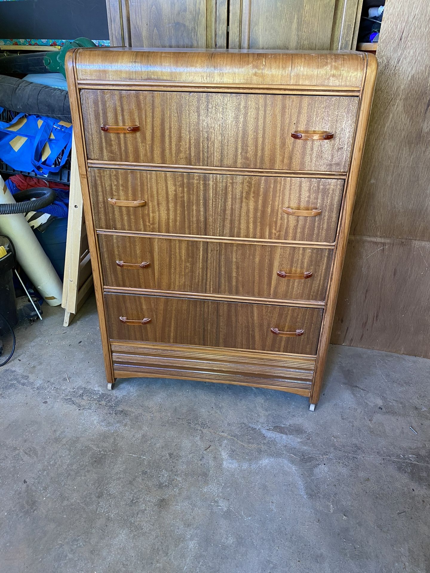 Waterfall Dresser