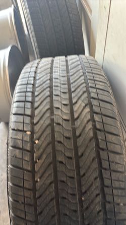 4rines 20” y 5 llantas Bridgestone 275/60/r20