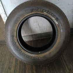 255/60/15 BF GOODRICH TA ABOUT 95% $125 (1) TIRE 