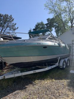 1988 Sun Runner Cuddy Cabin