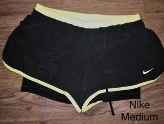 Women Nike Short
