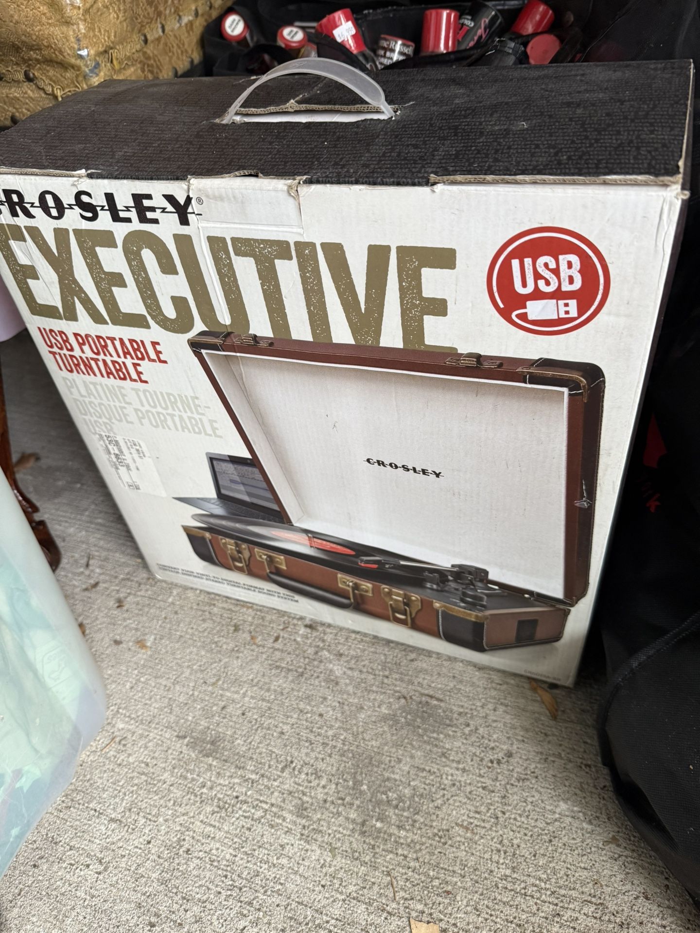 Crosby Executive Turntable New