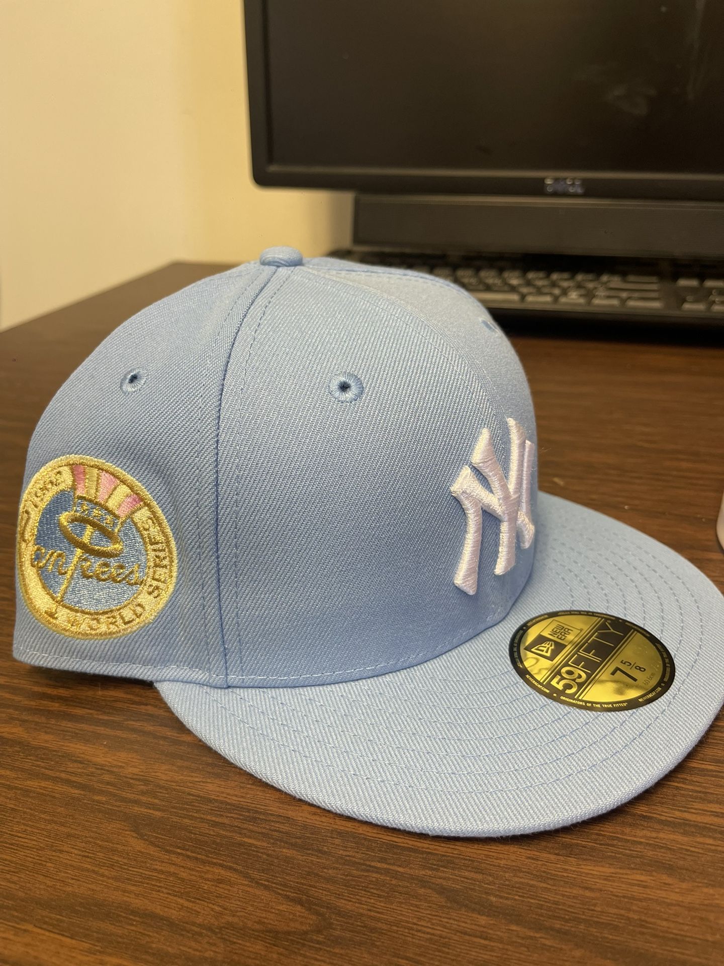 New Era Hat Club Exclusive Cotton Candy Yankees 5/8