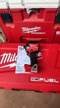 Milwaukee m18 fuel 1/4 impact driver (NEW)