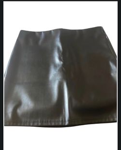 Woman’s size Med skirt