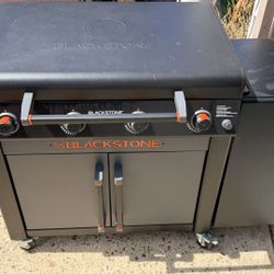 Blackstone 36” 4-Burner Griddle with Hood, Cabinet & Side Shelf