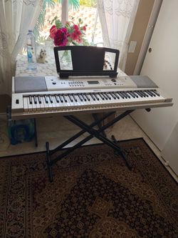 Great Yamaha keyboard YPG-235