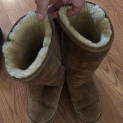 Kids Ugg Boots Size 1