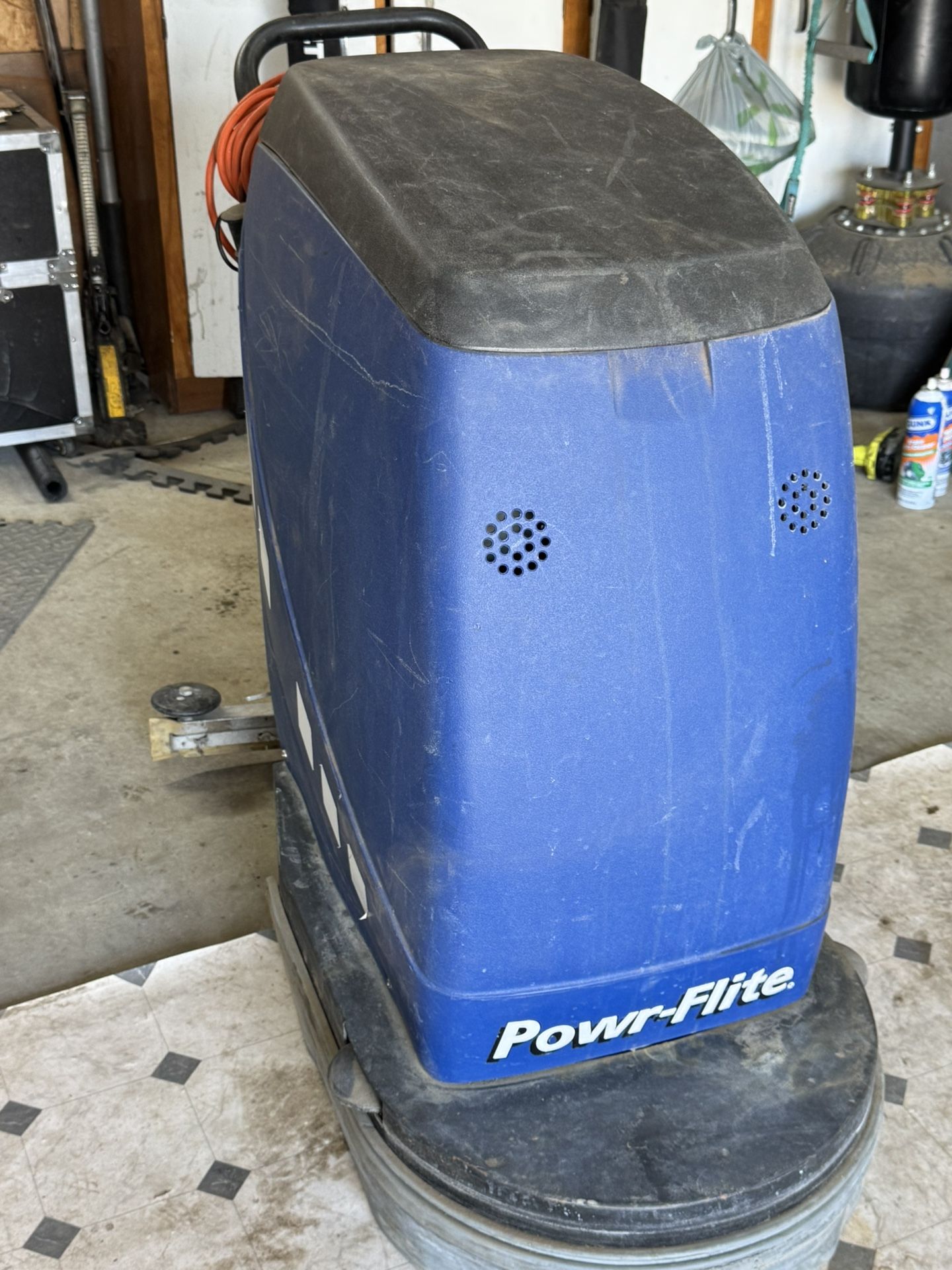 Power-flute Predator Floor Scrubber.