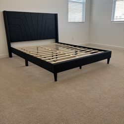Platform Gray Queen Size Bed Frame 