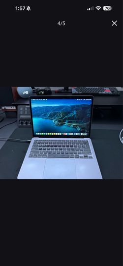 MacBook Air M1 (2020) – 256GB SSD – Excellent Condition