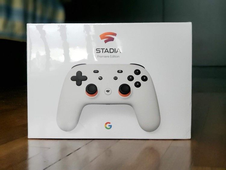 2 brand new Google Stadia Controllers with Chromecast
