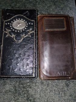 Gently used mens wallets