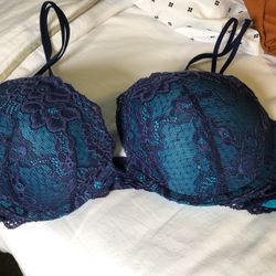 Victoria’s Secret -Lace bra