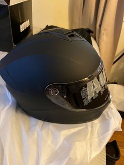 Full face motorcycle helmet
