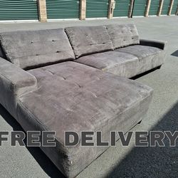 Comfortable Grey Sectional - Free Delivery 🛻💨 