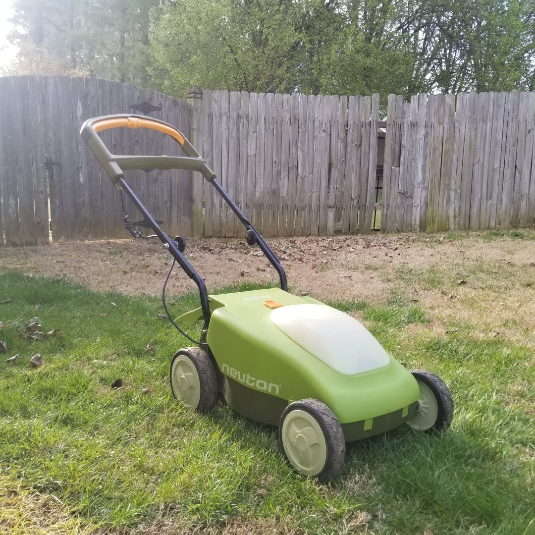 Neuton Electric lawn mower 5 Series